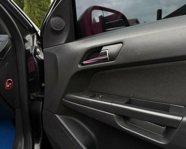 Чорний Опель Астра, об'ємом двигуна 1.6 л та пробігом 219 тис. км за 6200 $, фото 19 на Automoto.ua