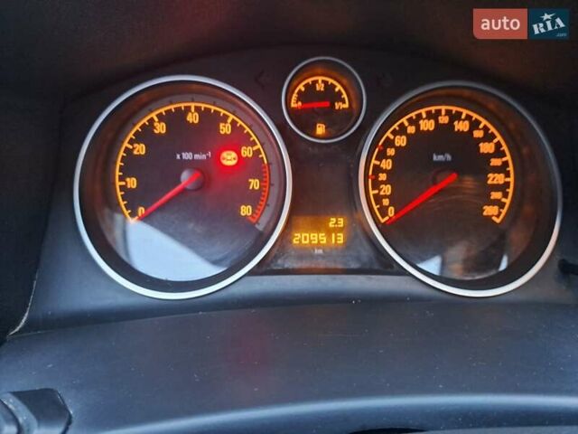 Черный Опель Астра, объемом двигателя 1.6 л и пробегом 209 тыс. км за 5800 $, фото 16 на Automoto.ua