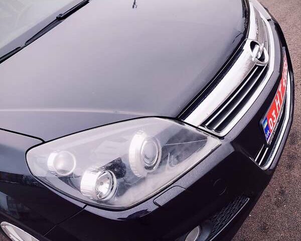 Черный Опель Астра, объемом двигателя 1.6 л и пробегом 172 тыс. км за 5350 $, фото 8 на Automoto.ua