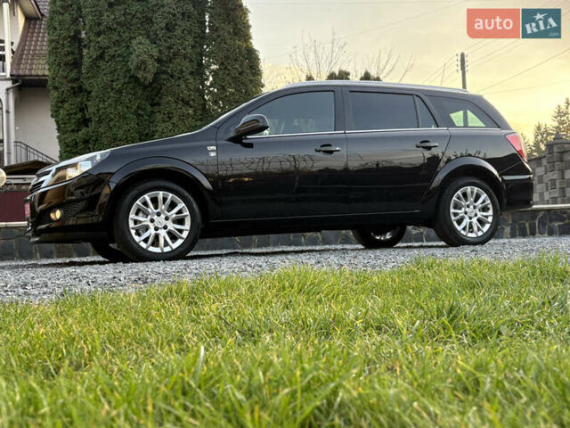 Черный Опель Астра, объемом двигателя 1.6 л и пробегом 252 тыс. км за 6400 $, фото 83 на Automoto.ua