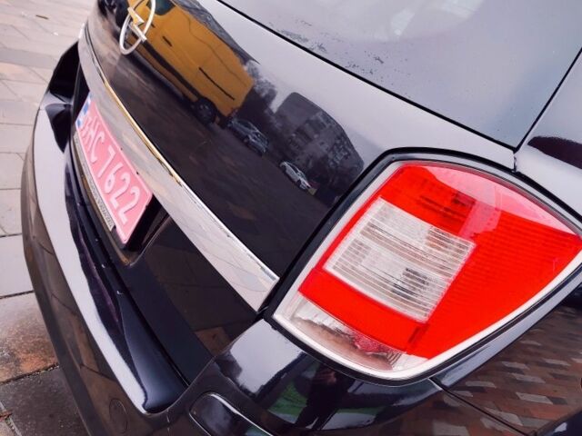 Чорний Опель Астра, об'ємом двигуна 1.6 л та пробігом 212 тис. км за 5750 $, фото 10 на Automoto.ua