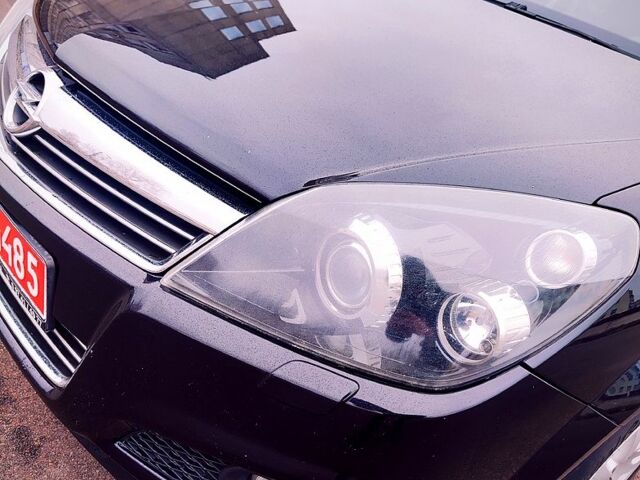 Черный Опель Астра, объемом двигателя 1.6 л и пробегом 172 тыс. км за 5350 $, фото 8 на Automoto.ua