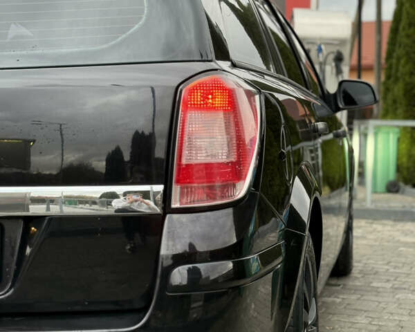 Чорний Опель Астра, об'ємом двигуна 1.6 л та пробігом 219 тис. км за 6200 $, фото 8 на Automoto.ua