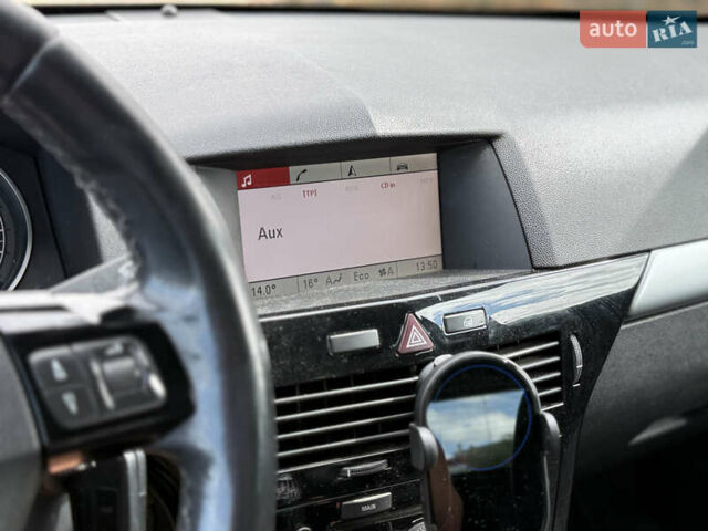 Черный Опель Астра, объемом двигателя 1.69 л и пробегом 334 тыс. км за 5900 $, фото 9 на Automoto.ua