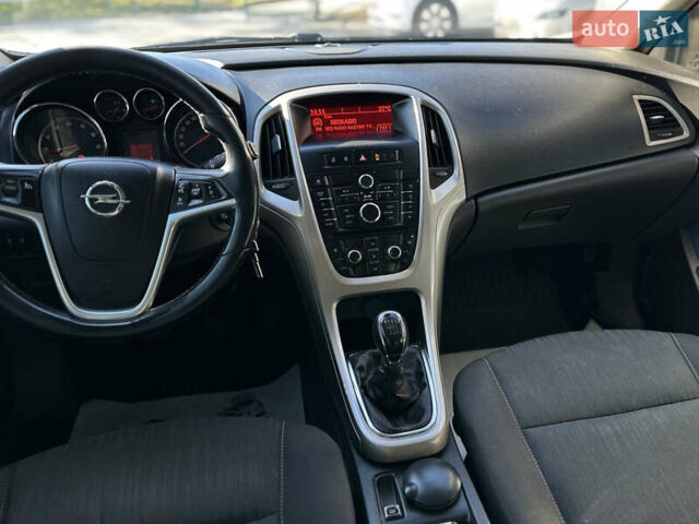 Черный Опель Астра, объемом двигателя 1.36 л и пробегом 250 тыс. км за 6200 $, фото 37 на Automoto.ua