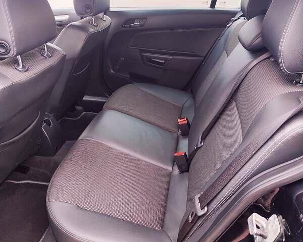 Черный Опель Астра, объемом двигателя 1.6 л и пробегом 172 тыс. км за 5350 $, фото 30 на Automoto.ua