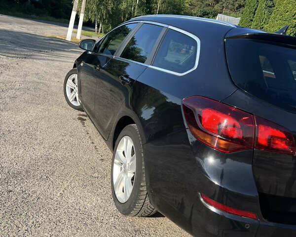 Черный Опель Астра, объемом двигателя 1.96 л и пробегом 312 тыс. км за 7800 $, фото 8 на Automoto.ua