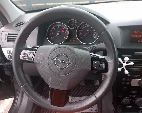 Чорний Опель Астра, об'ємом двигуна 1.7 л та пробігом 271 тис. км за 6500 $, фото 12 на Automoto.ua