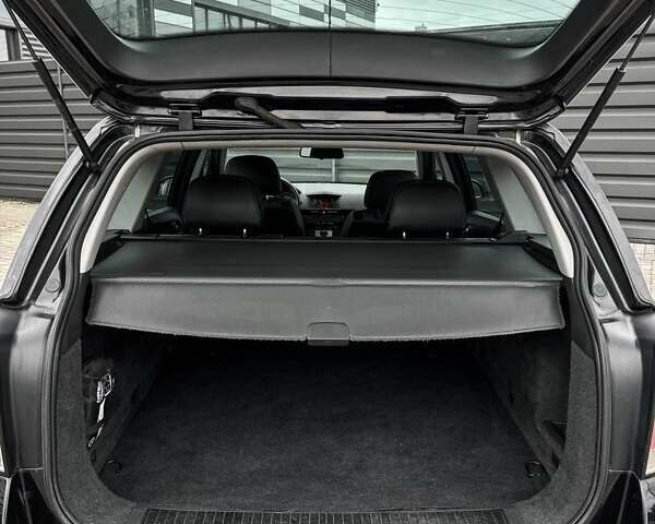 Черный Опель Астра, объемом двигателя 1.6 л и пробегом 152 тыс. км за 7200 $, фото 62 на Automoto.ua