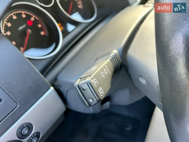 Опель Астра 2010 в Дубно на Automoto.ua Черный Опель Астра, объемом двигателя 1.6 л и пробегом 218 тыс. км за 5700 $, фото 38 на Automoto.ua