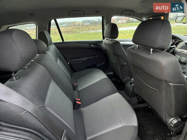 Чорний Опель Астра, об'ємом двигуна 1.7 л та пробігом 230 тис. км за 5650 $, фото 16 на Automoto.ua