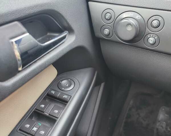 Черный Опель Астра, объемом двигателя 1.7 л и пробегом 300 тыс. км за 4500 $, фото 10 на Automoto.ua