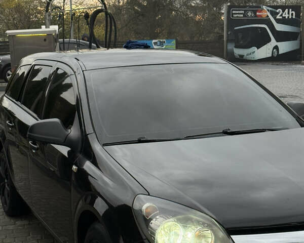Чорний Опель Астра, об'ємом двигуна 1.6 л та пробігом 219 тис. км за 6200 $, фото 7 на Automoto.ua