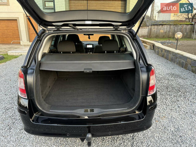 Черный Опель Астра, объемом двигателя 1.6 л и пробегом 252 тыс. км за 6400 $, фото 48 на Automoto.ua