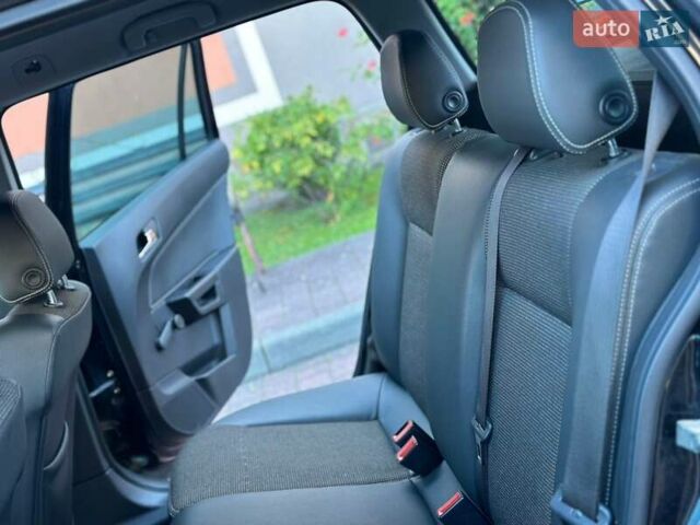 Черный Опель Астра, объемом двигателя 1.9 л и пробегом 310 тыс. км за 5500 $, фото 31 на Automoto.ua