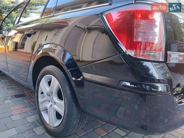 Чорний Опель Астра, об'ємом двигуна 1.4 л та пробігом 215 тис. км за 5900 $, фото 7 на Automoto.ua