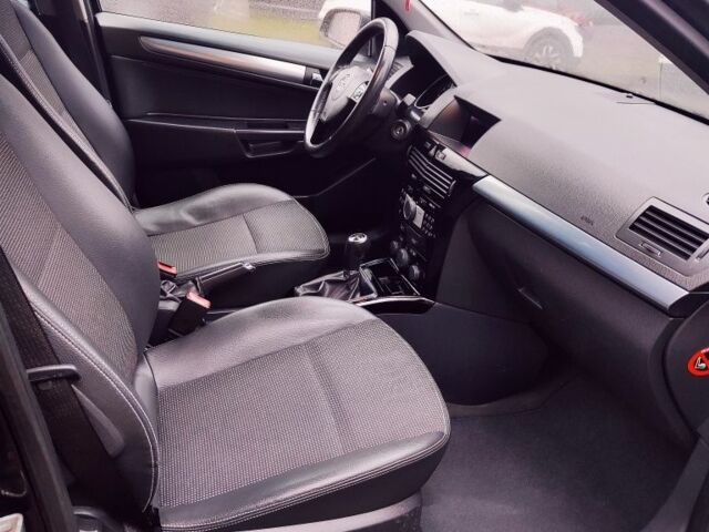 Чорний Опель Астра, об'ємом двигуна 1.6 л та пробігом 212 тис. км за 5750 $, фото 19 на Automoto.ua