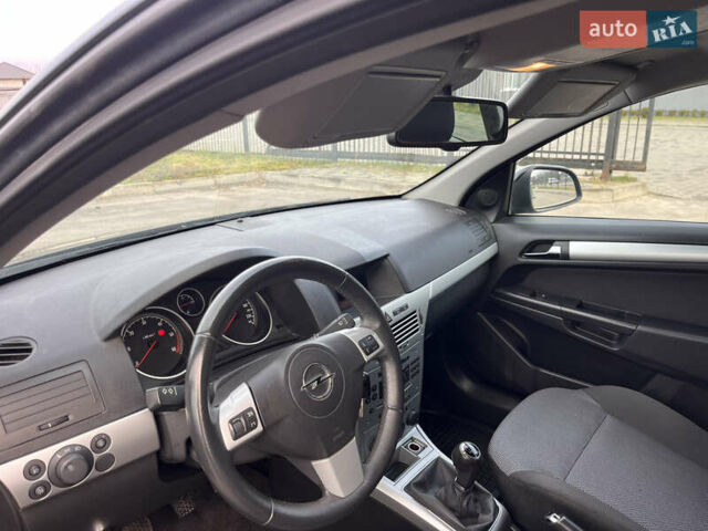 Чорний Опель Астра, об'ємом двигуна 1.7 л та пробігом 230 тис. км за 5650 $, фото 13 на Automoto.ua