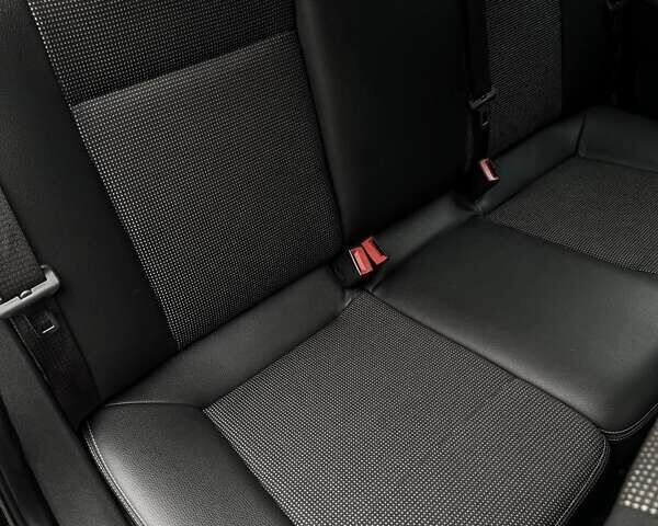 Черный Опель Астра, объемом двигателя 1.6 л и пробегом 152 тыс. км за 7200 $, фото 36 на Automoto.ua