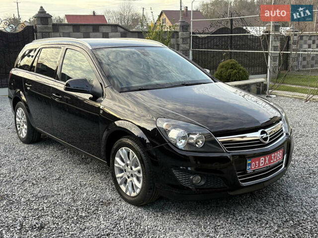 Черный Опель Астра, объемом двигателя 1.6 л и пробегом 252 тыс. км за 6400 $, фото 4 на Automoto.ua