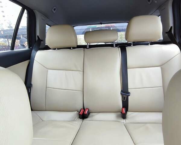 Черный Опель Астра, объемом двигателя 1.7 л и пробегом 300 тыс. км за 4500 $, фото 5 на Automoto.ua