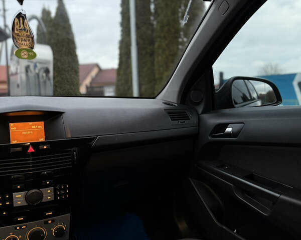 Чорний Опель Астра, об'ємом двигуна 1.6 л та пробігом 219 тис. км за 6200 $, фото 14 на Automoto.ua