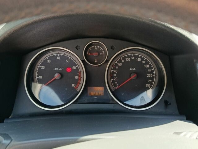 Чорний Опель Астра, об'ємом двигуна 0 л та пробігом 186 тис. км за 5500 $, фото 15 на Automoto.ua