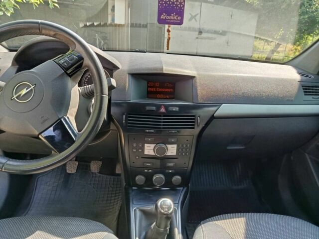 Чорний Опель Астра, об'ємом двигуна 0 л та пробігом 186 тис. км за 5500 $, фото 9 на Automoto.ua