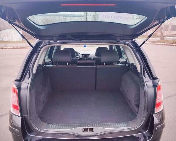 Черный Опель Астра, объемом двигателя 1.6 л и пробегом 172 тыс. км за 5350 $, фото 18 на Automoto.ua