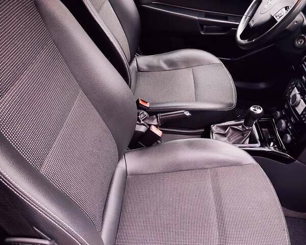 Черный Опель Астра, объемом двигателя 1.6 л и пробегом 212 тыс. км за 5750 $, фото 23 на Automoto.ua