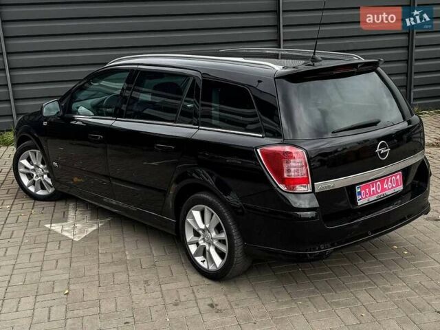 Черный Опель Астра, объемом двигателя 1.6 л и пробегом 152 тыс. км за 7200 $, фото 23 на Automoto.ua