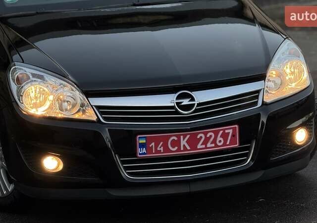 Черный Опель Астра, объемом двигателя 1.6 л и пробегом 205 тыс. км за 6150 $, фото 12 на Automoto.ua