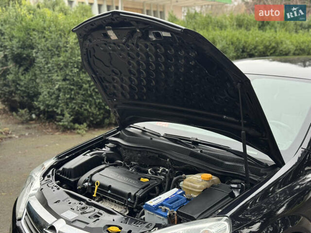 Черный Опель Астра, объемом двигателя 1.6 л и пробегом 228 тыс. км за 5750 $, фото 26 на Automoto.ua