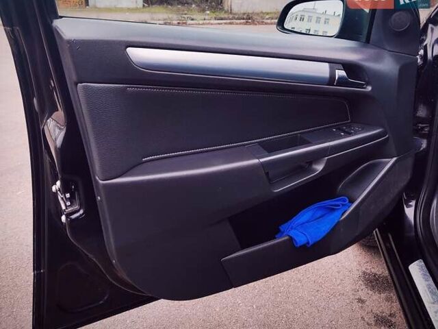 Черный Опель Астра, объемом двигателя 1.6 л и пробегом 172 тыс. км за 5350 $, фото 19 на Automoto.ua