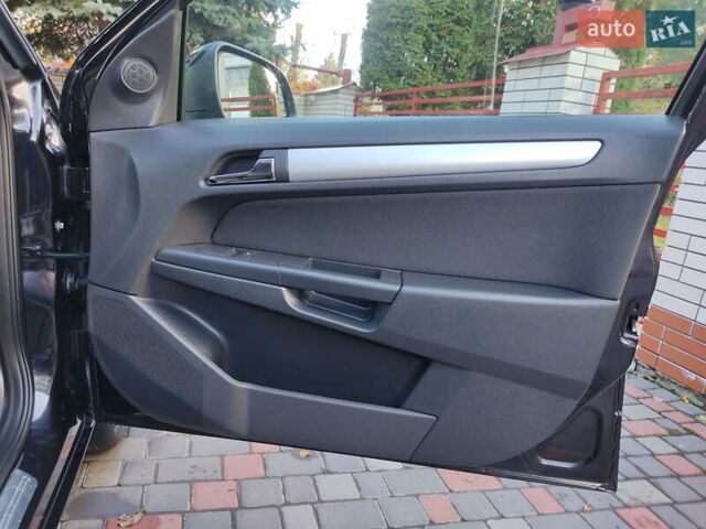 Чорний Опель Астра, об'ємом двигуна 1.4 л та пробігом 215 тис. км за 5900 $, фото 27 на Automoto.ua