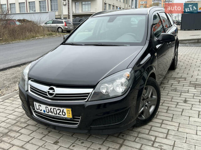 Черный Опель Астра, объемом двигателя 1.7 л и пробегом 264 тыс. км за 5799 $, фото 2 на Automoto.ua