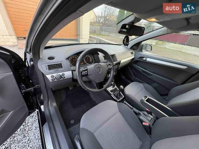Чорний Опель Астра, об'ємом двигуна 1.6 л та пробігом 252 тис. км за 6500 $, фото 28 на Automoto.ua