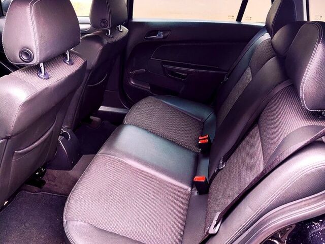 Чорний Опель Астра, об'ємом двигуна 1.6 л та пробігом 212 тис. км за 5750 $, фото 13 на Automoto.ua