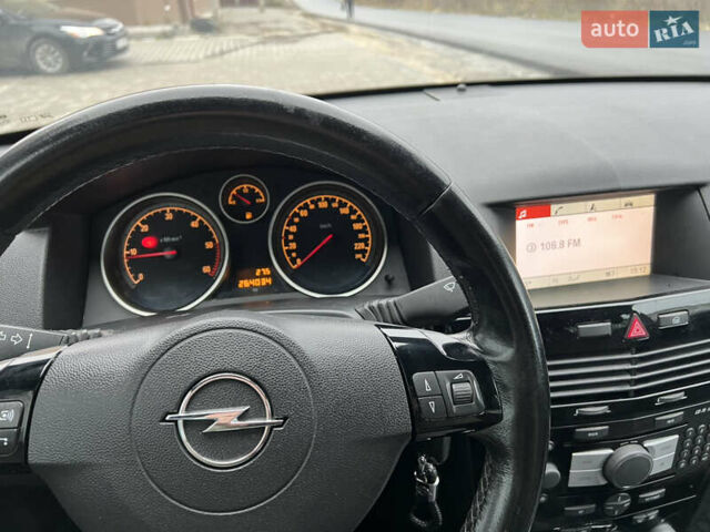 Черный Опель Астра, объемом двигателя 1.7 л и пробегом 264 тыс. км за 5799 $, фото 64 на Automoto.ua