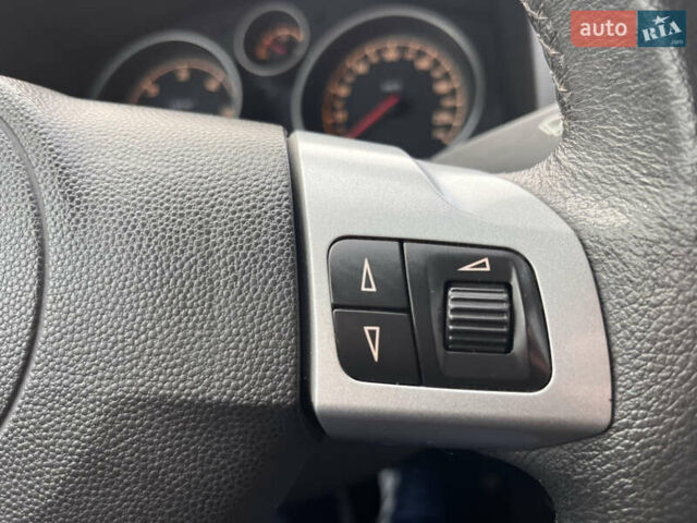 Чорний Опель Астра, об'ємом двигуна 1.7 л та пробігом 230 тис. км за 5650 $, фото 11 на Automoto.ua