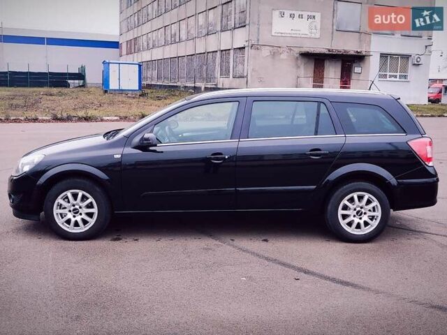 Черный Опель Астра, объемом двигателя 1.6 л и пробегом 172 тыс. км за 5350 $, фото 4 на Automoto.ua