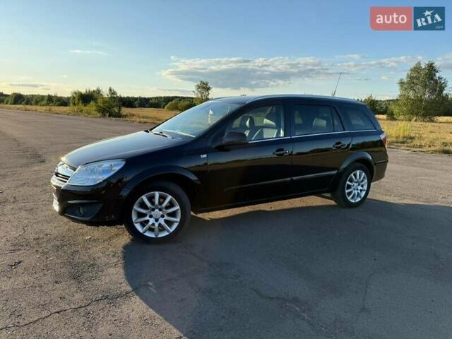 Черный Опель Астра, объемом двигателя 1.6 л и пробегом 175 тыс. км за 6300 $, фото 2 на Automoto.ua