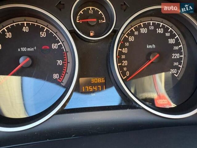 Черный Опель Астра, объемом двигателя 1.6 л и пробегом 175 тыс. км за 6300 $, фото 10 на Automoto.ua