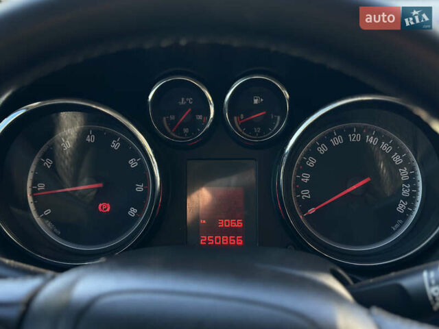 Черный Опель Астра, объемом двигателя 1.36 л и пробегом 250 тыс. км за 6200 $, фото 36 на Automoto.ua