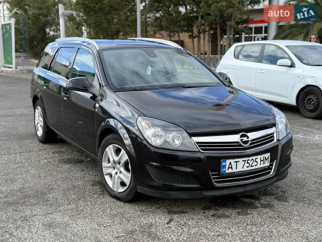 Черный Опель Астра, объемом двигателя 1.69 л и пробегом 334 тыс. км за 5900 $, фото 2 на Automoto.ua