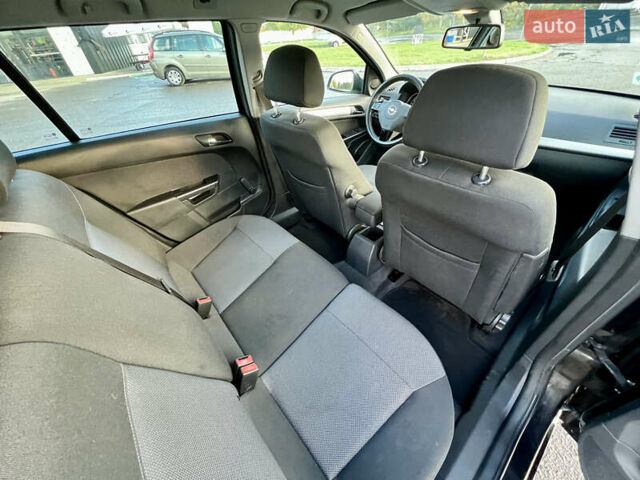 Опель Астра 2010 в Дубно на Automoto.ua Черный Опель Астра, объемом двигателя 1.6 л и пробегом 218 тыс. км за 5700 $, фото 55 на Automoto.ua