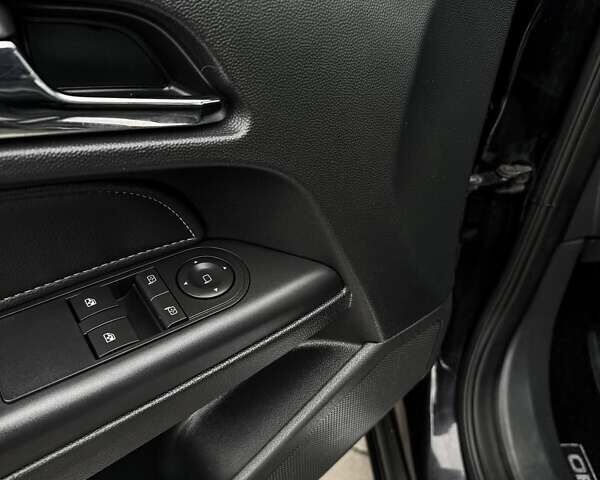 Черный Опель Астра, объемом двигателя 1.6 л и пробегом 152 тыс. км за 7200 $, фото 66 на Automoto.ua