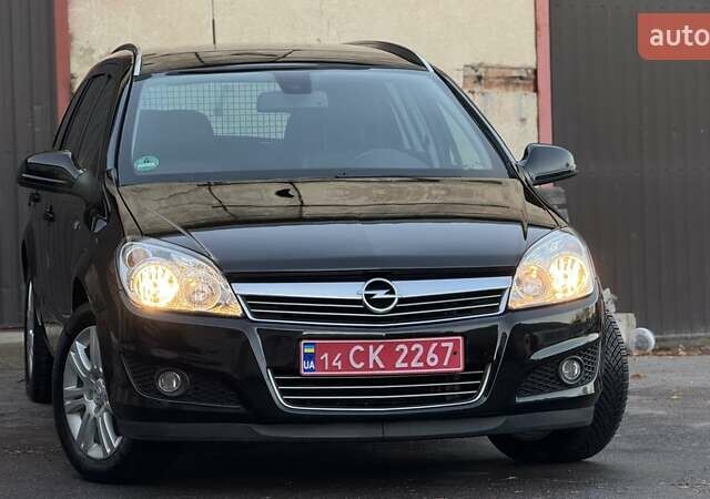Черный Опель Астра, объемом двигателя 1.6 л и пробегом 205 тыс. км за 6150 $, фото 11 на Automoto.ua