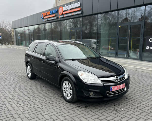 Черный Опель Астра, объемом двигателя 1.6 л и пробегом 250 тыс. км за 5600 $, фото 1 на Automoto.ua