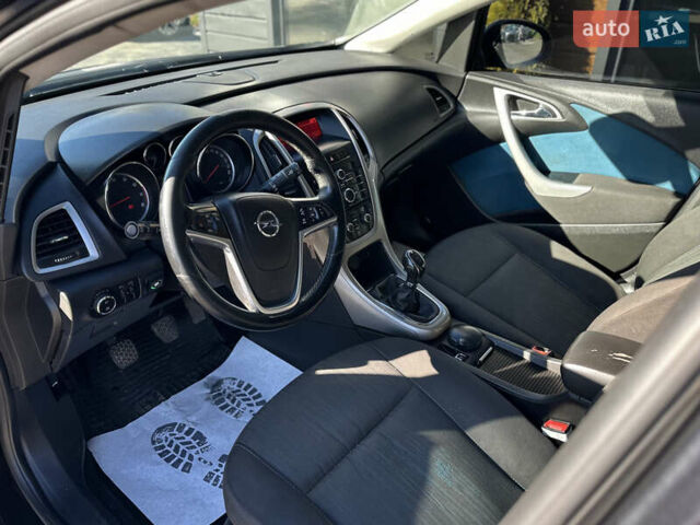 Черный Опель Астра, объемом двигателя 1.36 л и пробегом 250 тыс. км за 6200 $, фото 27 на Automoto.ua